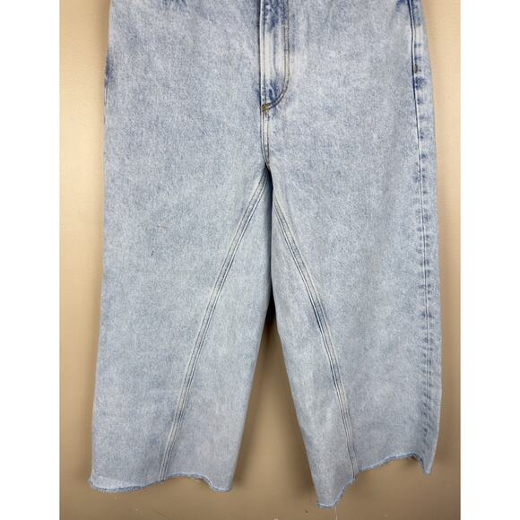 Abercrombie & Fitch Ultra High Rise Crop Wide Leg Jeans Women’s 0R/25 Frayed Hem - Picture 2 of 15
